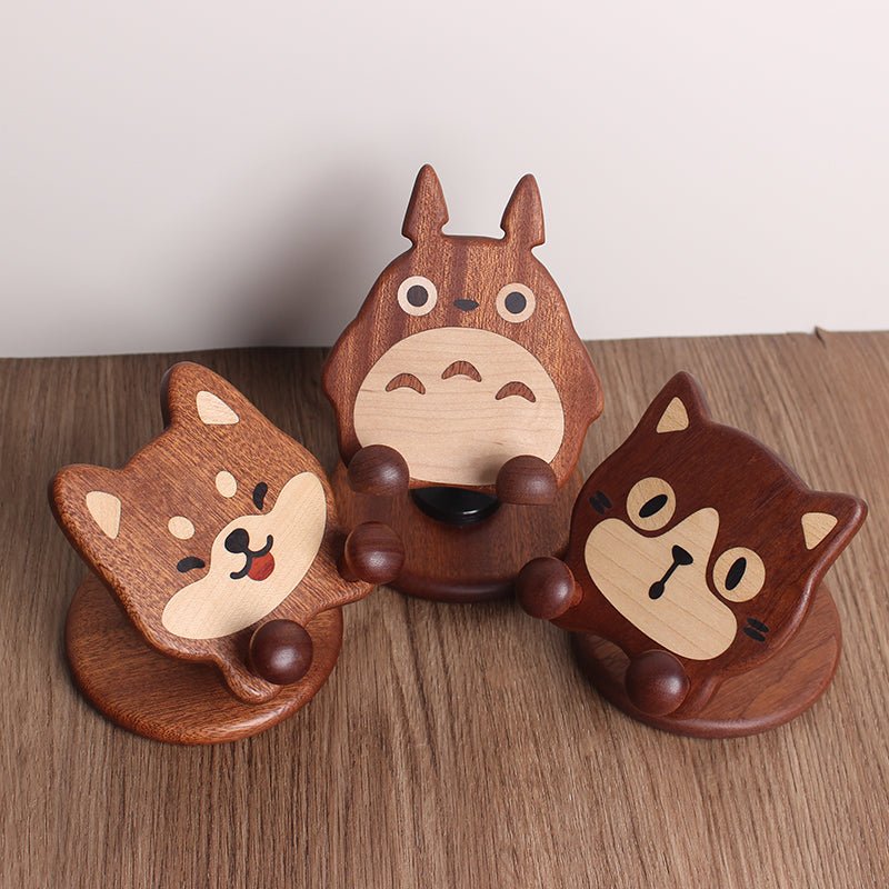 Adorable Totoro - Shaped Phone Holder – Adjustable, Rotatable, and Cute as Can Be! - WOOD KONG