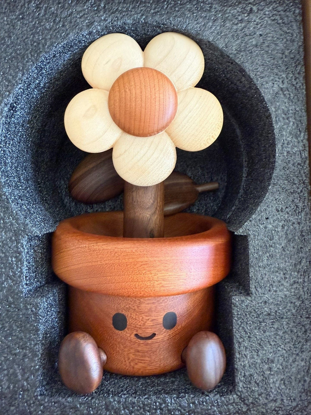 Handcrafted Wooden Sunflower – Soothing & Uplifting Home Décor - WOOD KONG