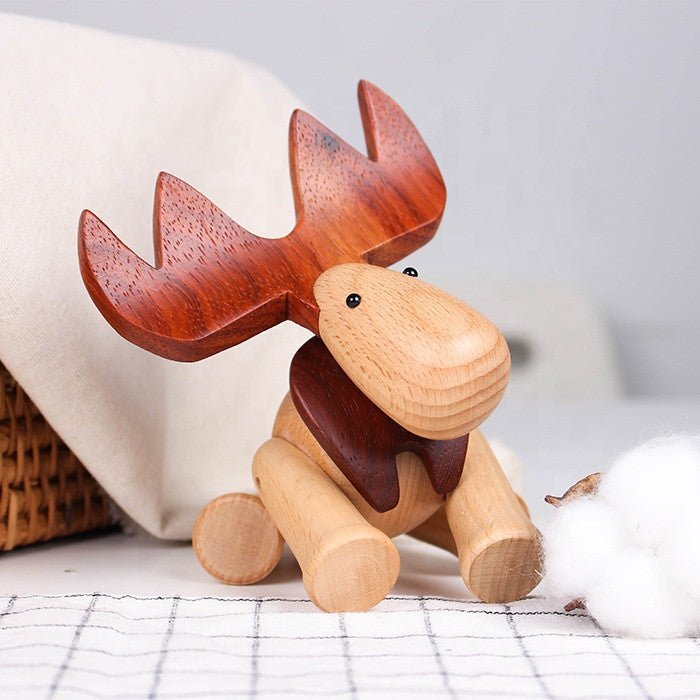 Moose figurine :Handcrafted Wooden Elk with Movable Joints - WOOD KONG