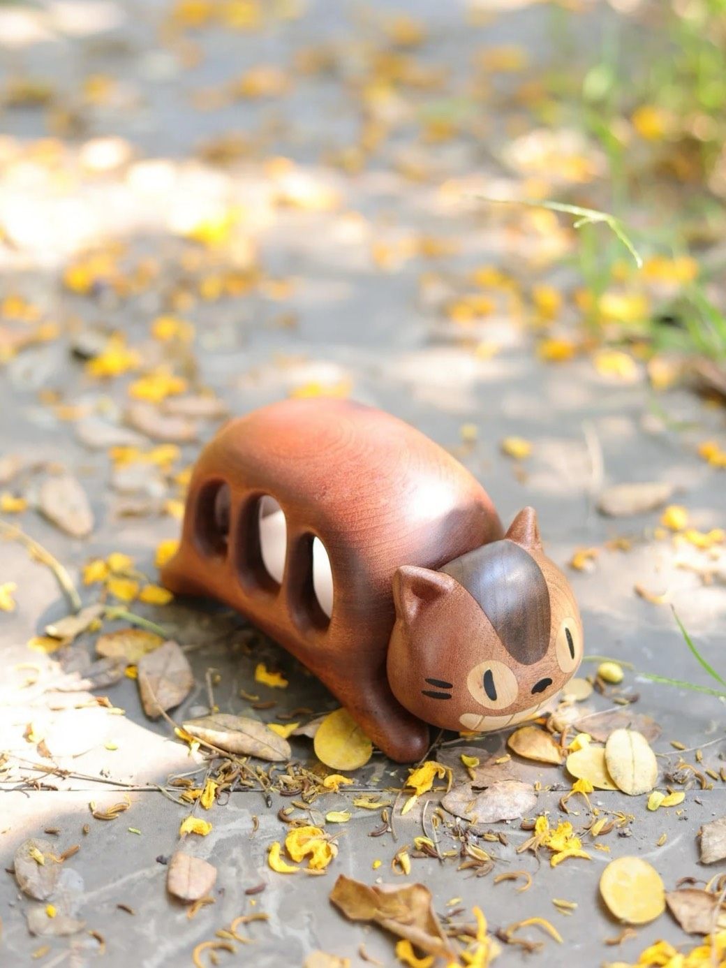 Cat Bus Wooden Night Light – Handmade Touch Control, USB - C Rechargeable Cozy Desk Lamp - WOOD KONG