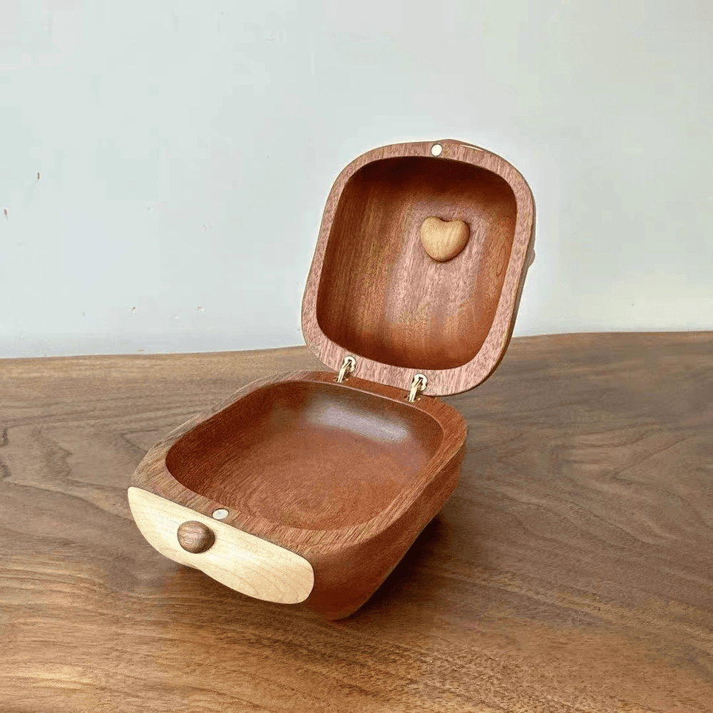 Cat storage box with rotating hamster, jewelry and small item organizer, decorative and functional home accessory