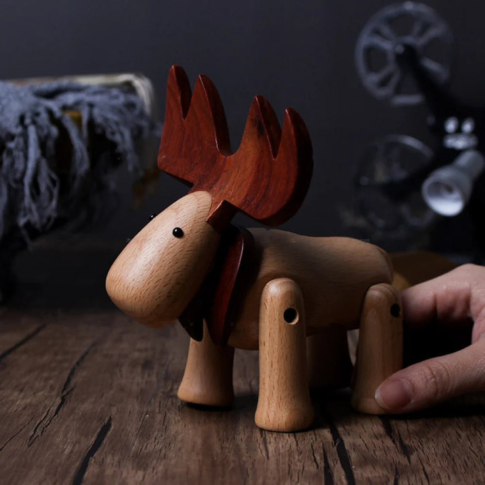 Moose figurine :Handcrafted Wooden Elk with Movable Joints - WOOD KONG