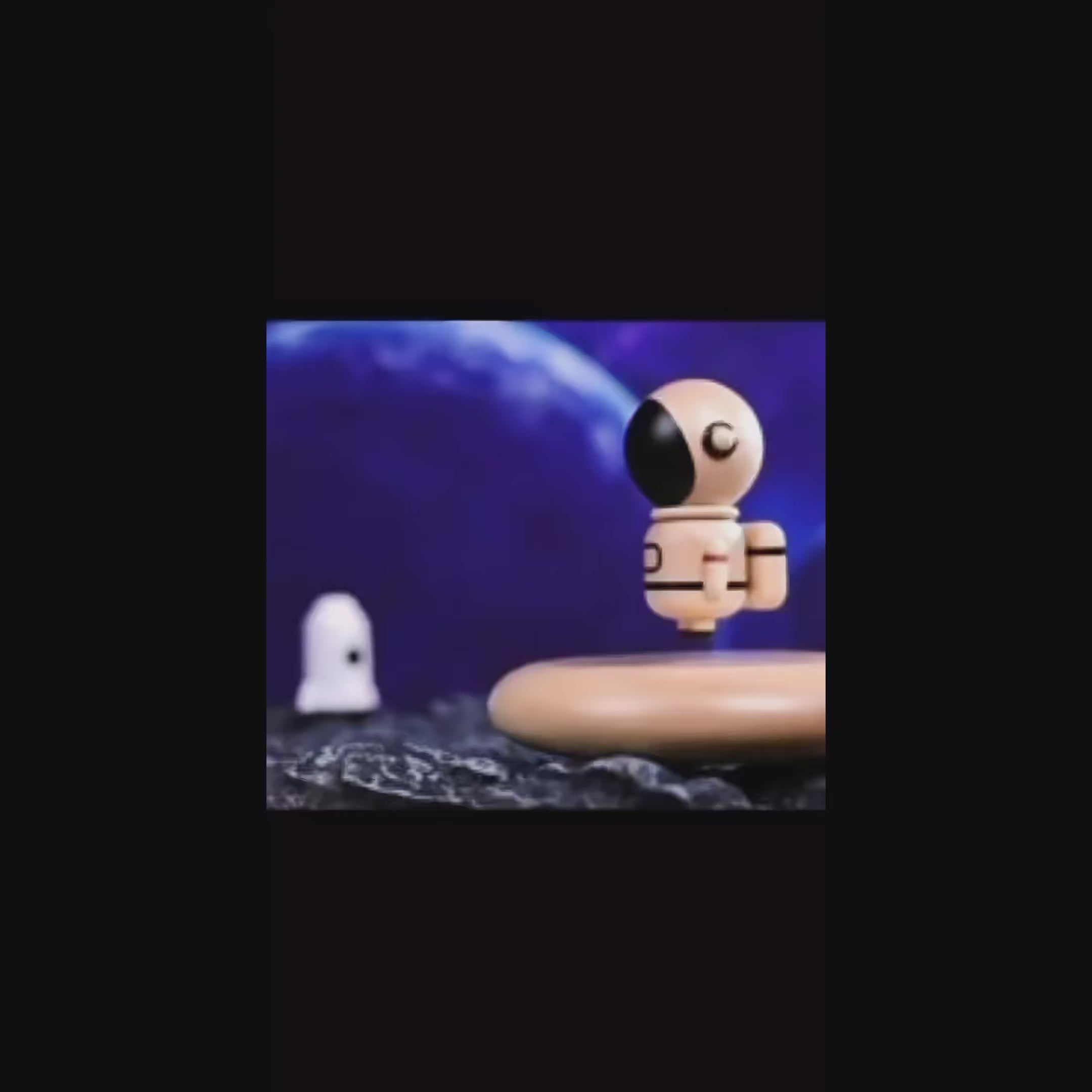 Magnetic Levitation Astronaut Figurine – Handmade Maple Wood Floating Decor